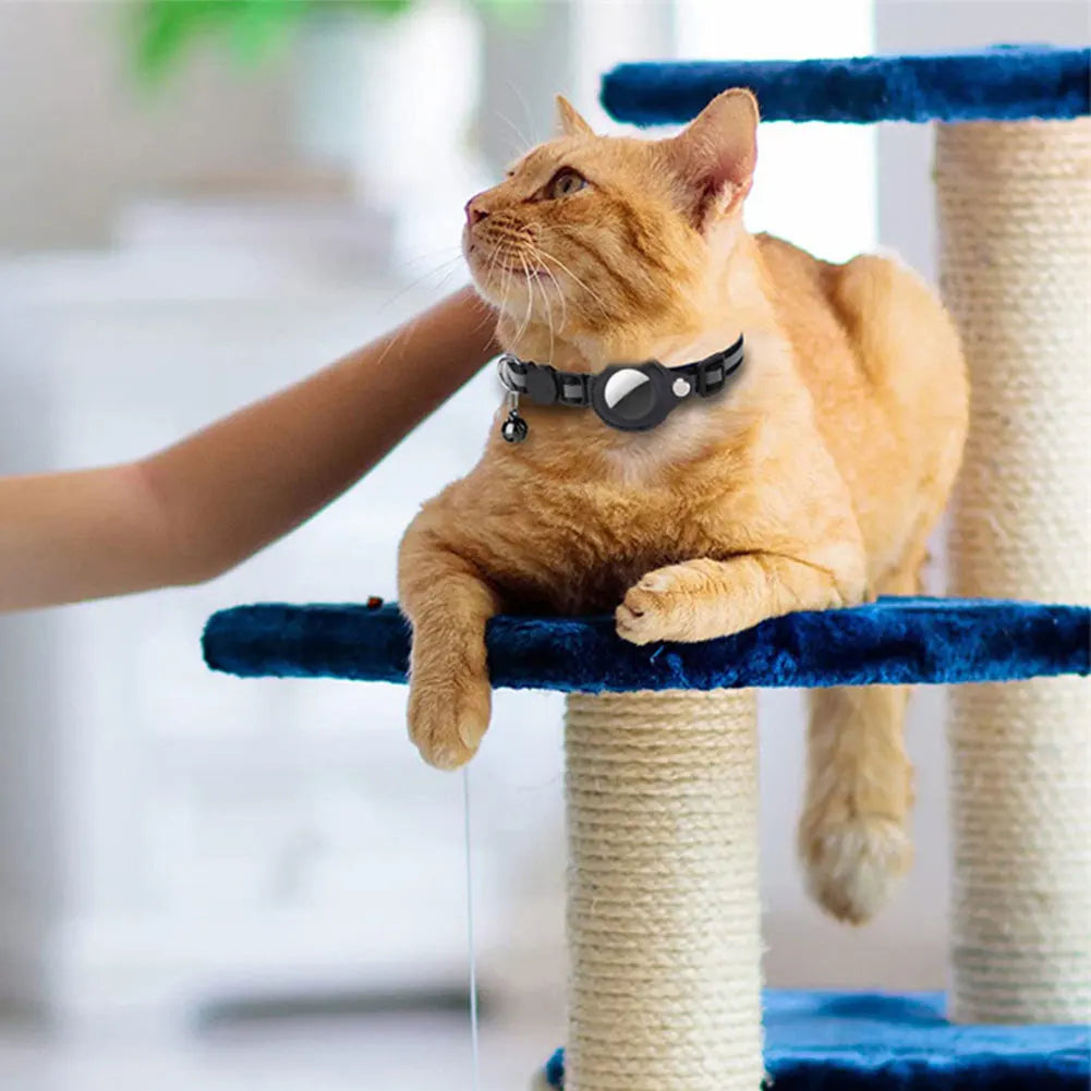 Reflective cat collar with Apple AirTag holder from mypawbloom, featuring a safety strap and adjustable fit for pets.